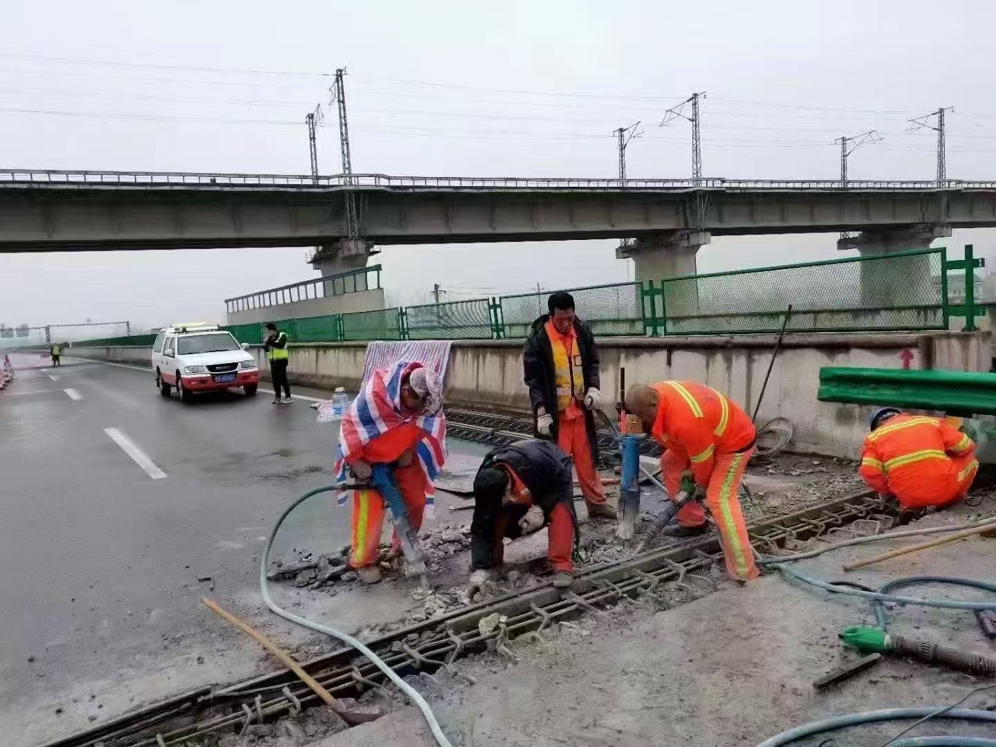 通辽桥梁伸缩缝抢修料